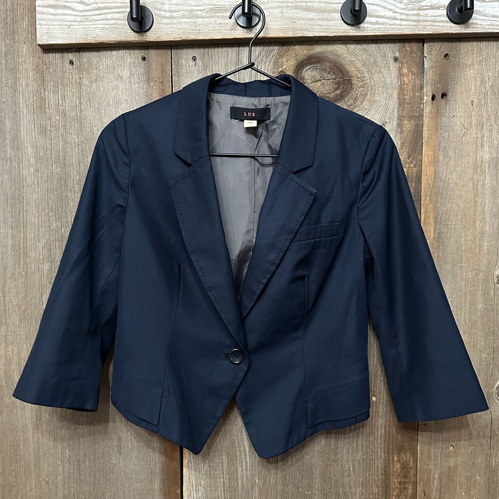 LUX [Urban Outfitters] Crop Blazer in Navy Blue Size Small